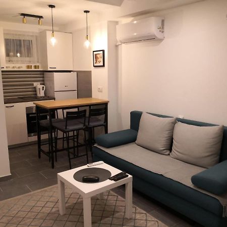 Bibi Zahumska Apartman Белград Екстериор снимка
