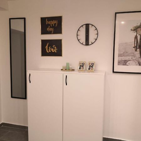 Bibi Zahumska Apartman Белград Екстериор снимка
